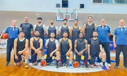 منتخب سلة العراق يواجه إيران اليوم لتعويض خسارته الأولى بتصفيات آسيا